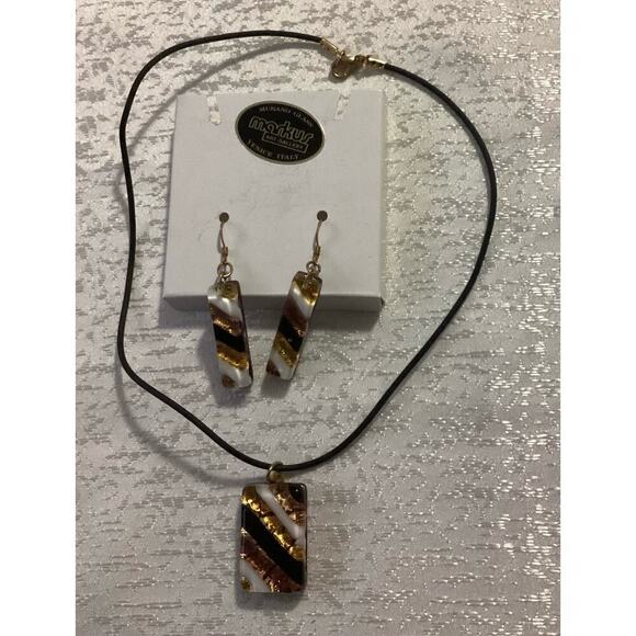 muranu Jewelry - Muranu venetian glass necklace and earring set